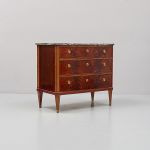 1118 7068 CHEST OF DRAWERS